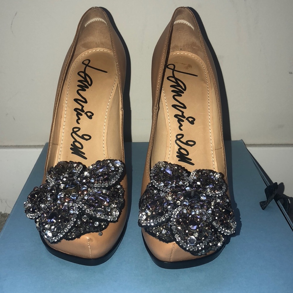 Lanvin beaded flower pump